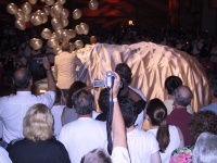 Peter_Porsche_removing_the_tarp.jpg